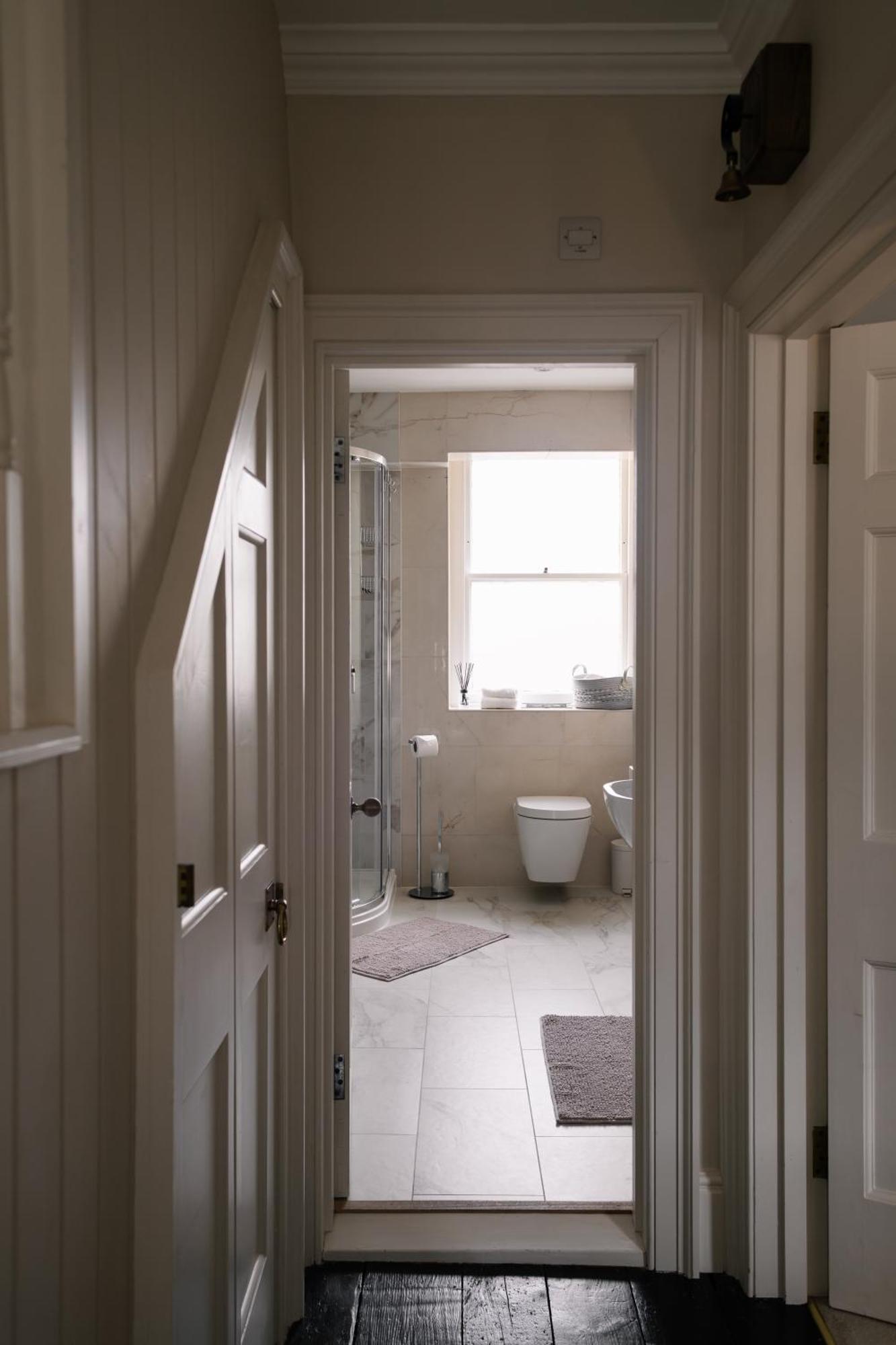 Villa Cambridge House Bath Esterno foto